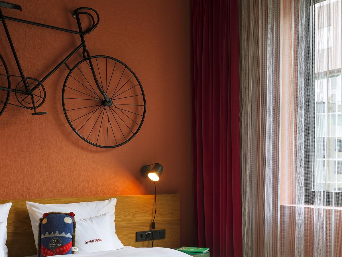Hotel 25hours The Trip 4*